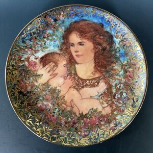 Edna Hibel "Dawn of a New Era" Limited w/ Box 156/5000 Low Number COA